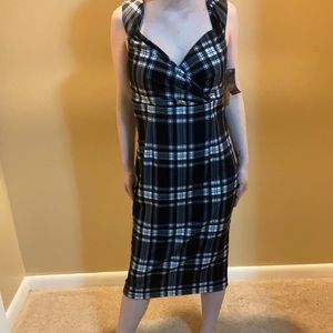 RockSteady Black and White Plaid Sleeveless Pencil Dress